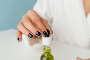 10 Best Cuticle Oils for Damaged Toenails in 2026